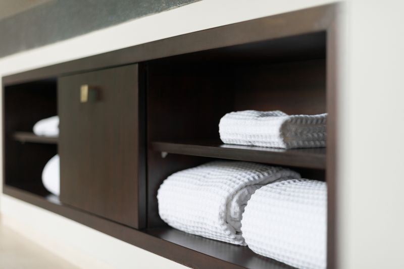 Maximized bathroom space